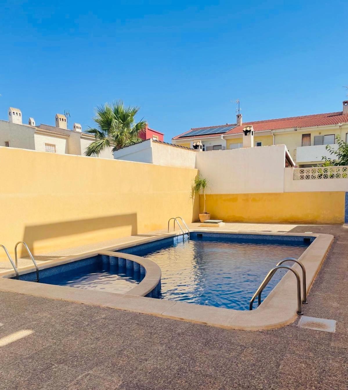 Przytulny Apartament 100M Od Plazy Torrevieja Esterno foto