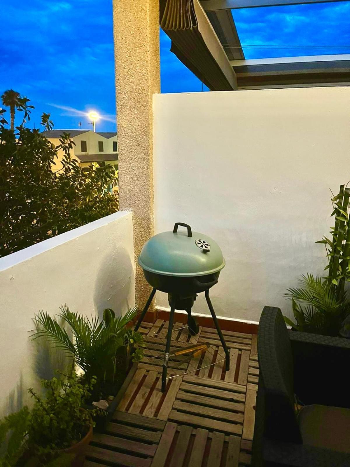 Przytulny Apartament 100M Od Plazy Torrevieja Esterno foto