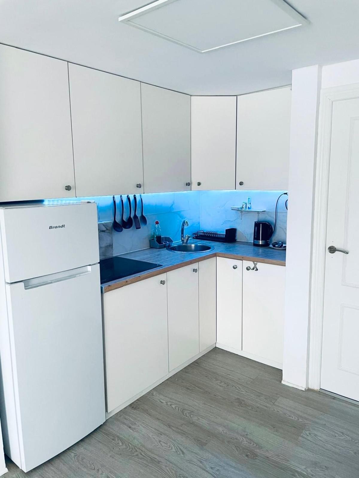 Przytulny Apartament 100M Od Plazy Torrevieja Esterno foto