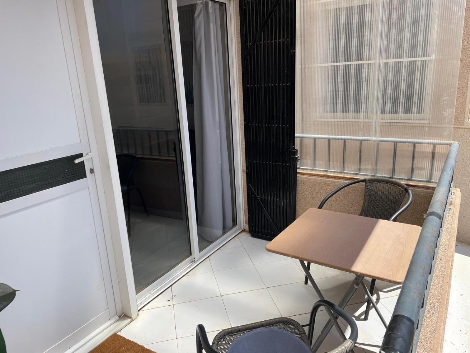 Przytulny Apartament 100M Od Plazy Torrevieja Esterno foto